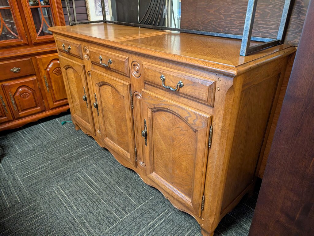 Large Bernhardt Bakers Rack