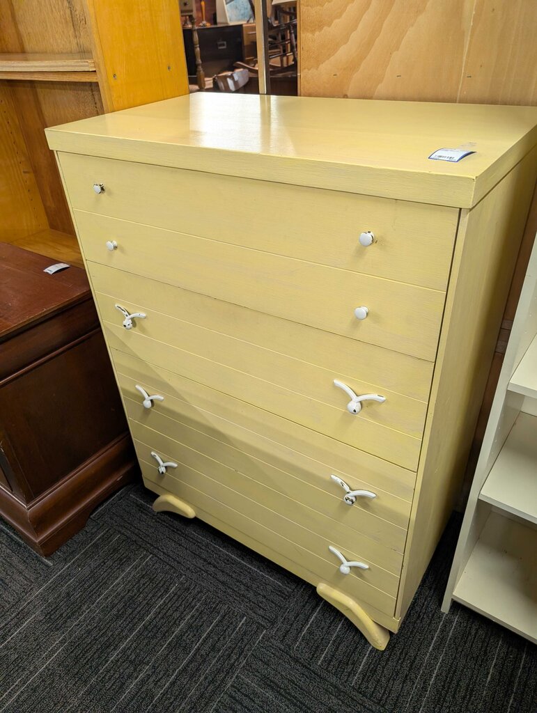 Vintage Chest Of Drawers
