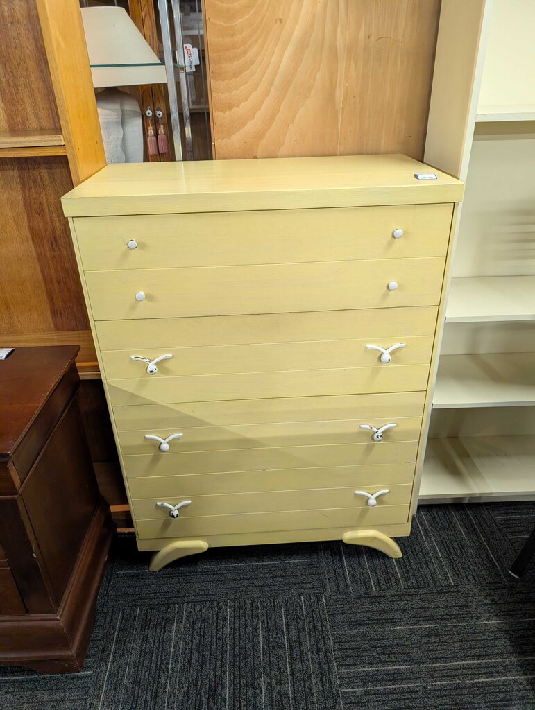Vintage Chest Of Drawers