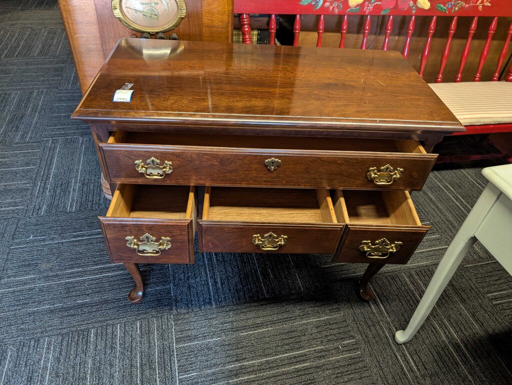 Queen Anne Cherry Server