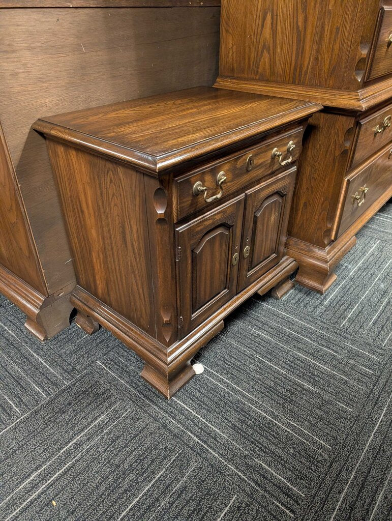 Pennsylvania House Oak Nightstand