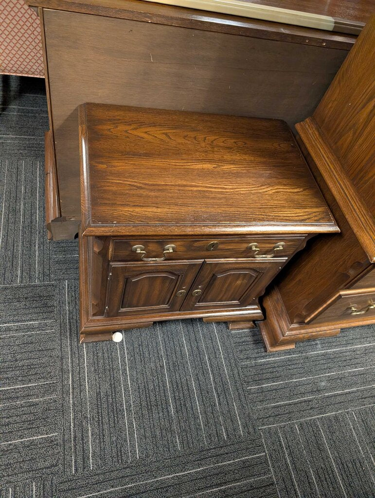 Pennsylvania House Oak Nightstand
