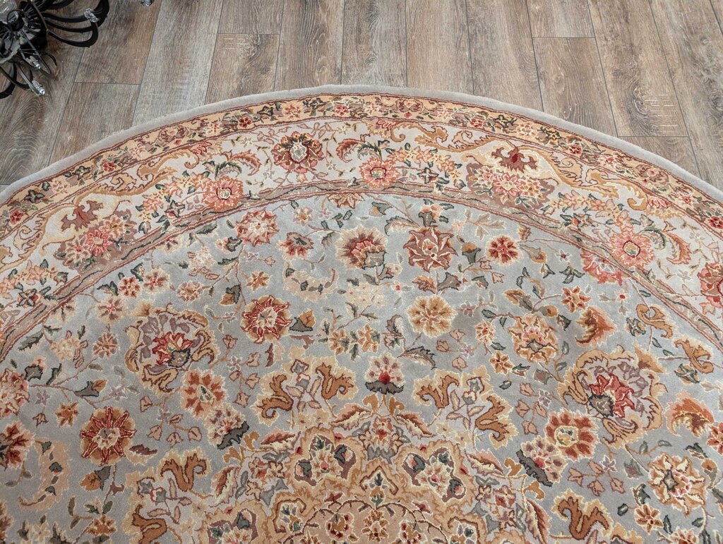 Hand Tufted Wool & Silk Round Oriental Floral Medallion Carpet by Feizy, Rhine Collection (8,2" Round)