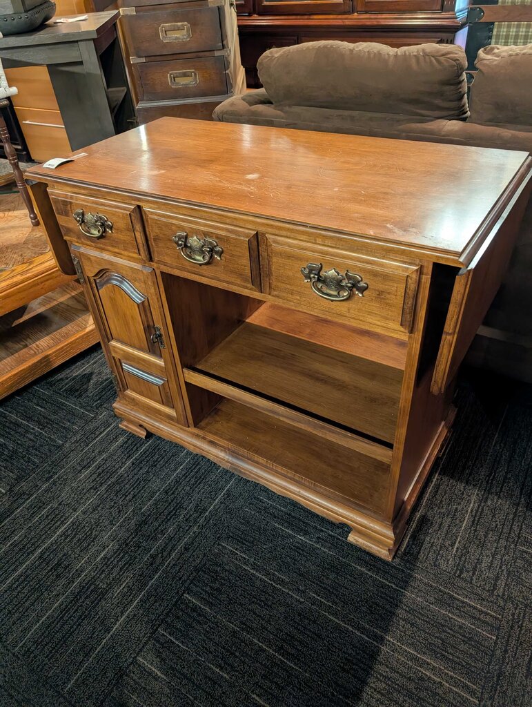 Vintage Maple Server