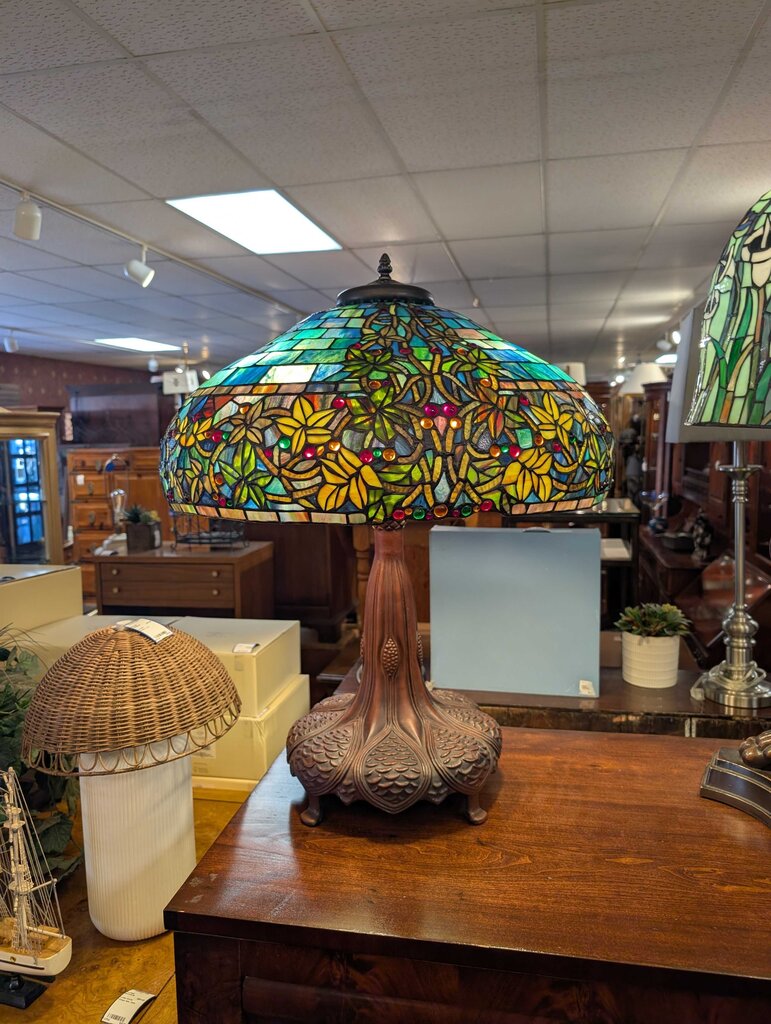 Tiffany Style Stained Glass Lamp