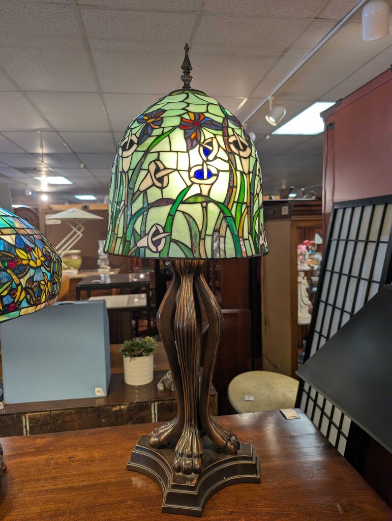 Tiffany Style Claw Foot Stained Glass Lamp