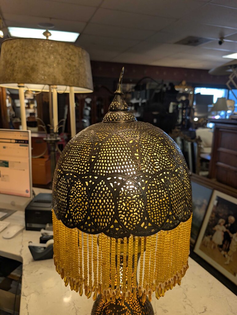 Pierced Metal Damascus Table Lamp