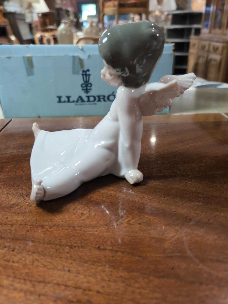 Lladro "Angel Wondering" MIB