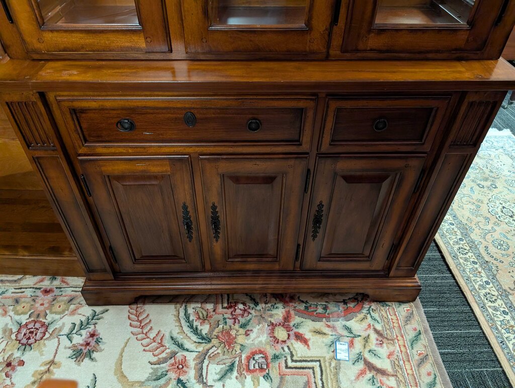 Modern China Cabinet