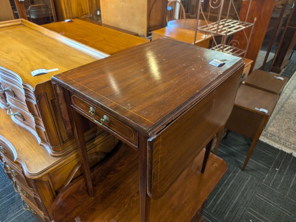 Formal Mahogany Drop Leaf Side Table
