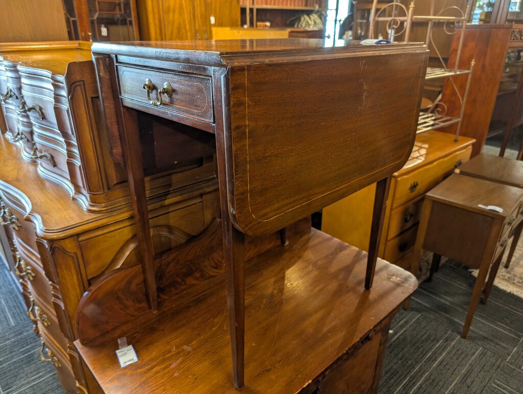 Formal Mahogany Drop Leaf Side Table