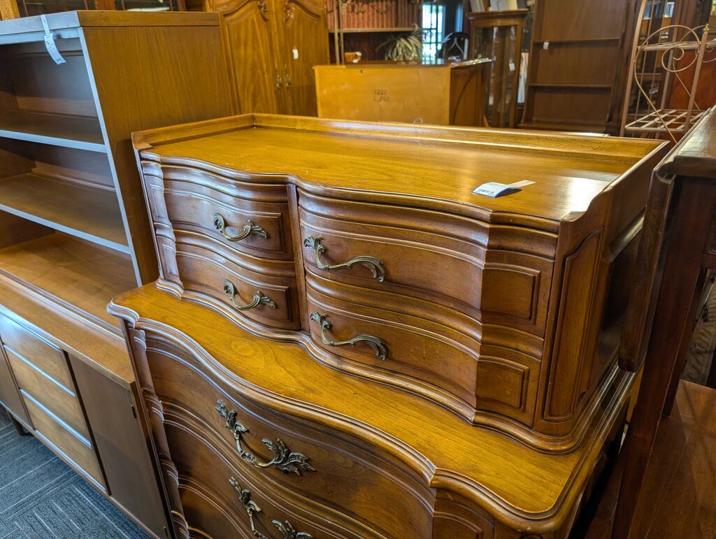 Vintage French Chest Of Drawers