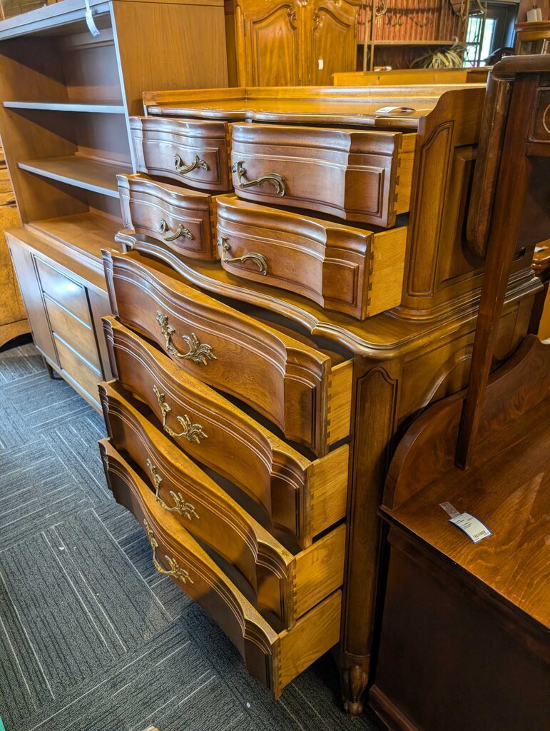 Vintage French Chest Of Drawers
