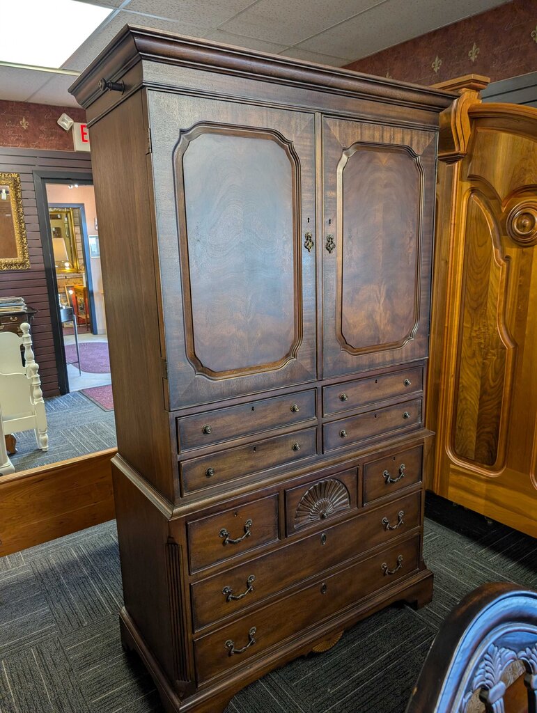 Drexel Heritage Clothing Press