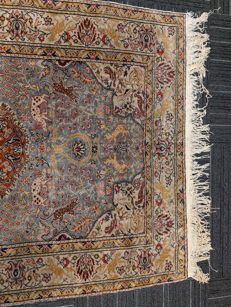 Hand Knotted Wool Kayseri Carpet 47" x 75"