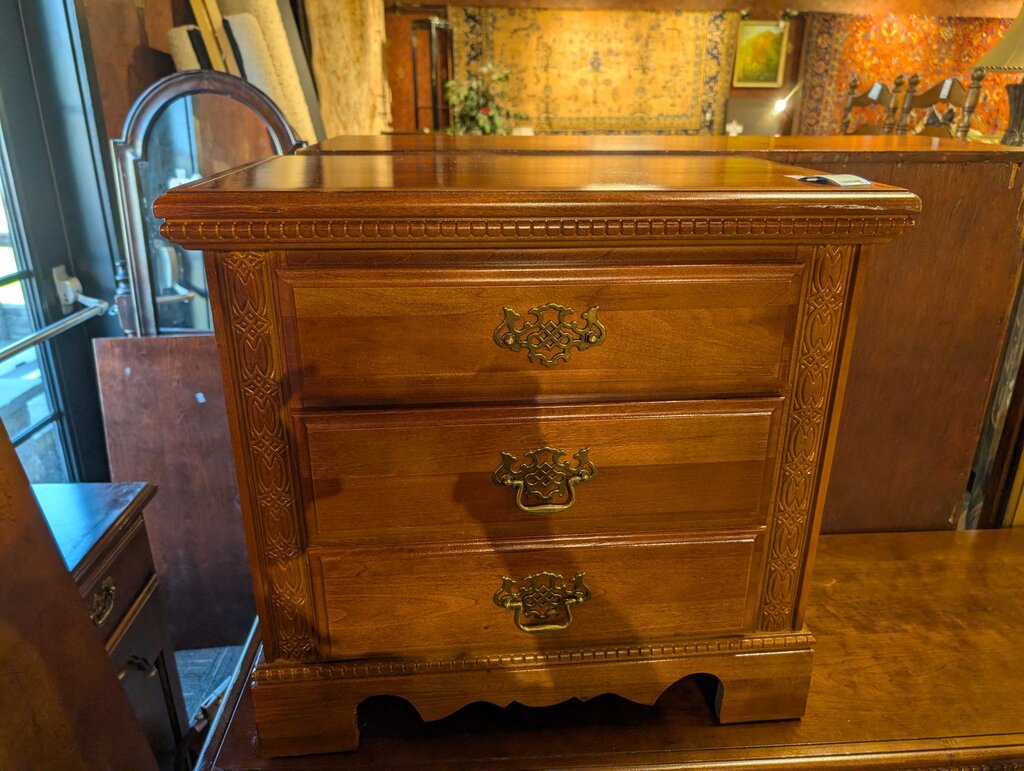 Cherry Finish Bassett Nightstand
