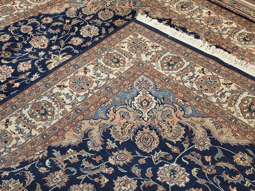 Stunning Hand Woven Wool Kashan Medallion Navy & Ivory Oriental Carpet 8'1" by 10'6"