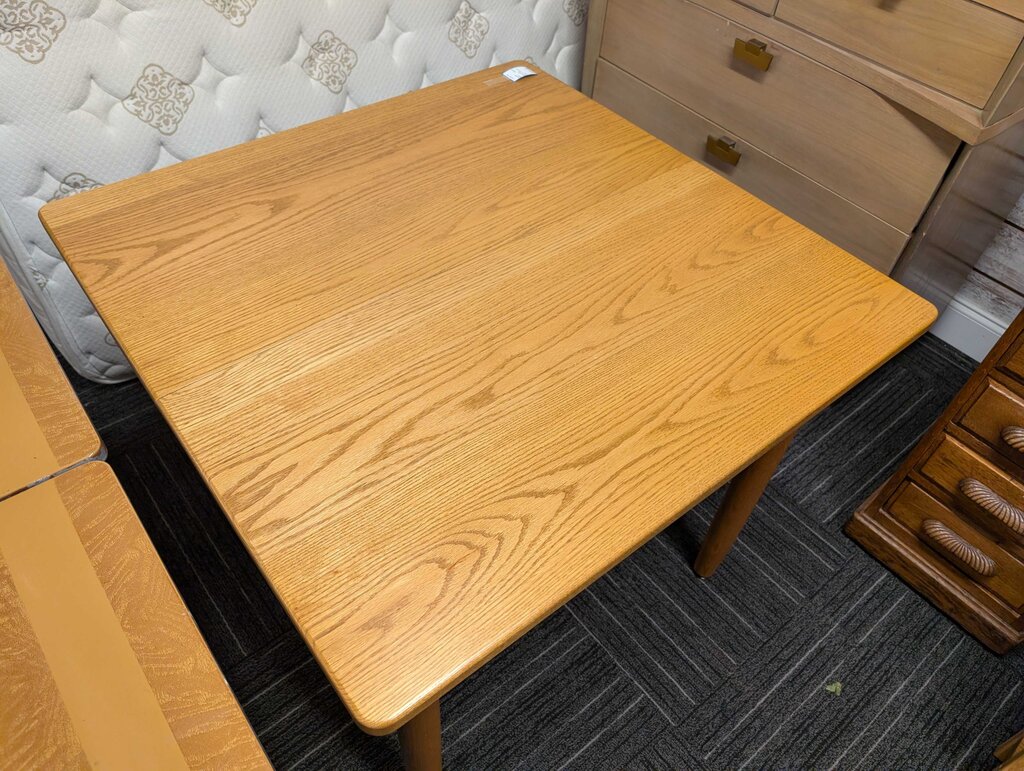 Solid Oak Table With Leaves