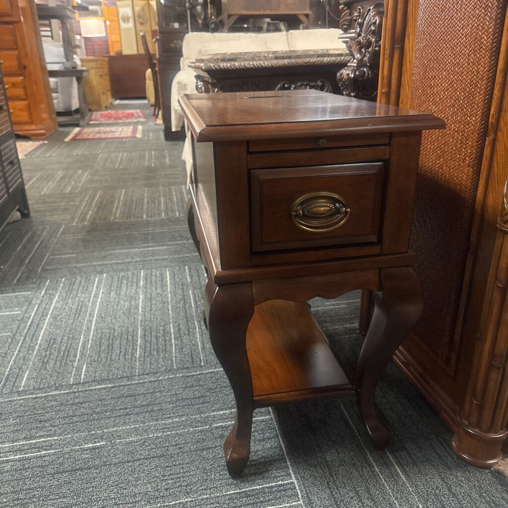 Modern Side Table w/ Built in Outlet & Drink Tray by Klaussner